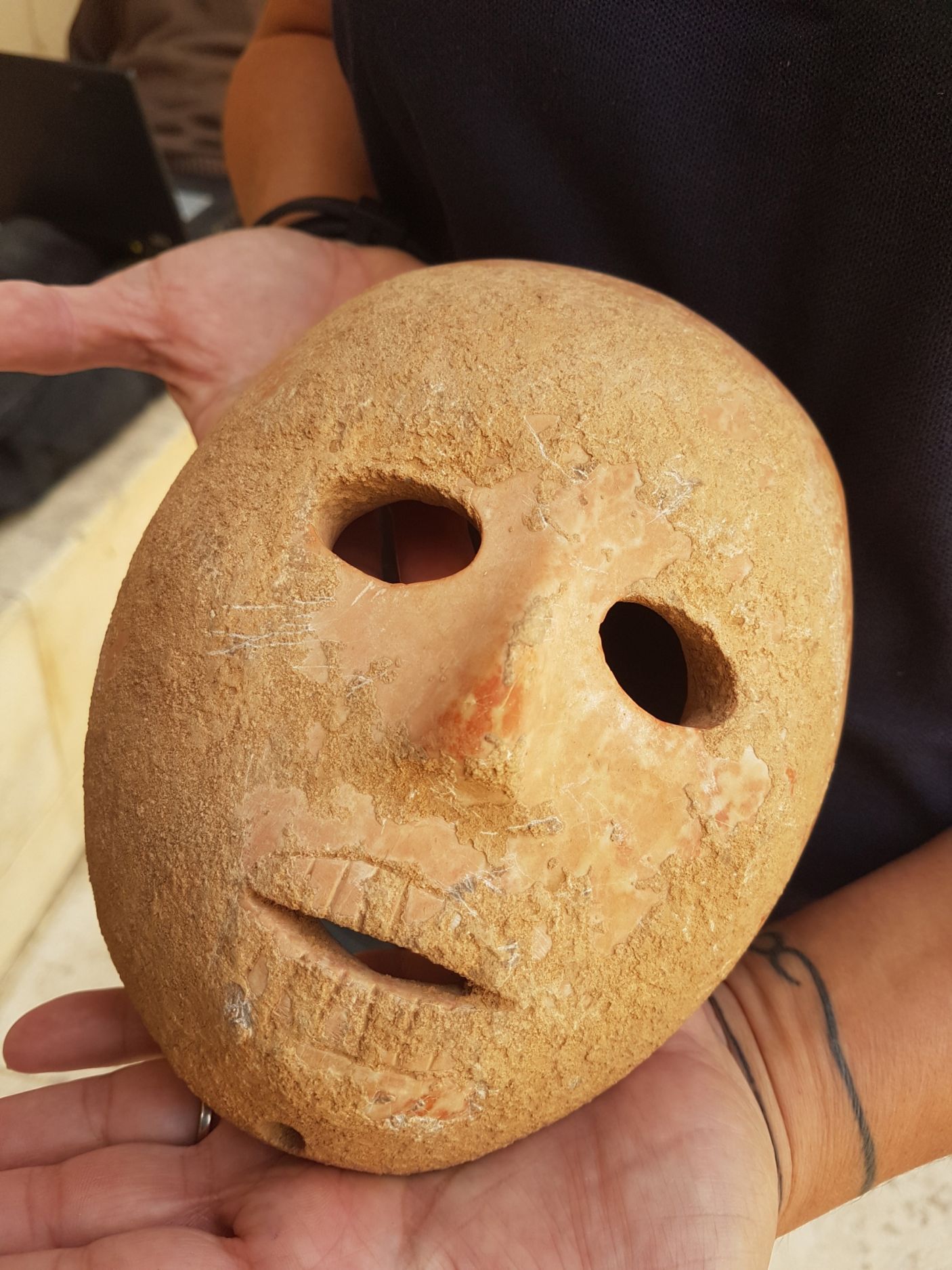 9,000-year-old mask found in the Hebron hills