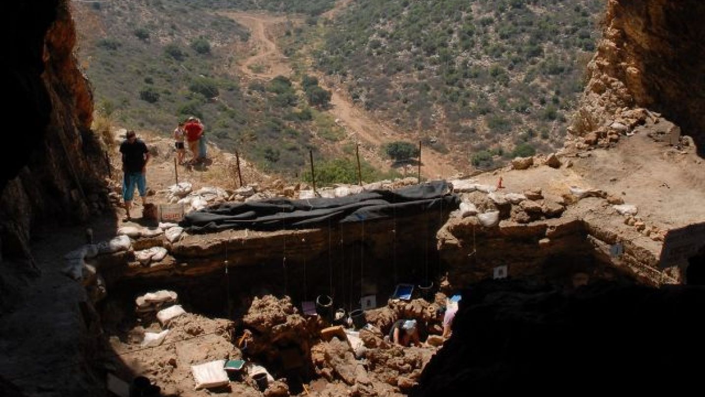 Archaeologists Unearth Unique 12,000-year-old Galilee Grave of Female Shaman